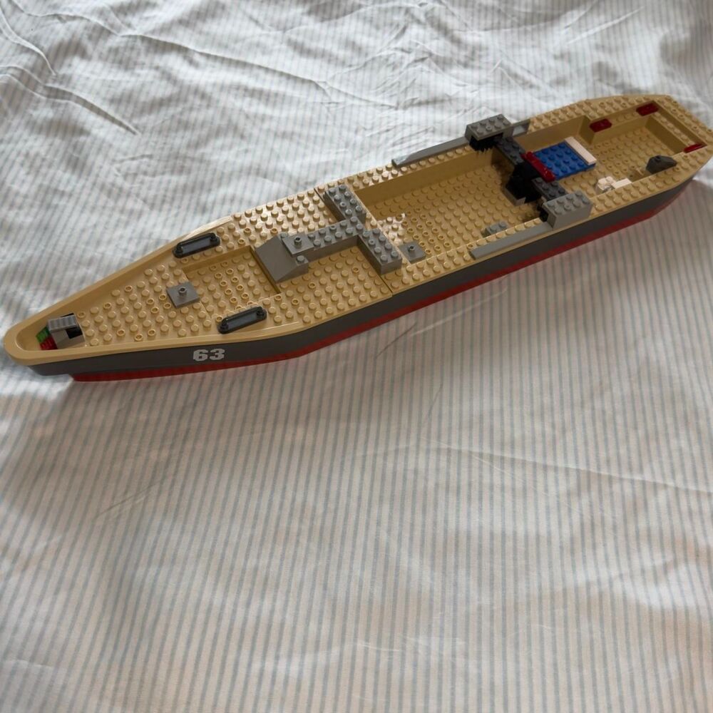 KRE-O CREATE IT 38977 U.S.S. MISSOURI BATTLESHIP GI JOE #lego #starwars #bricks